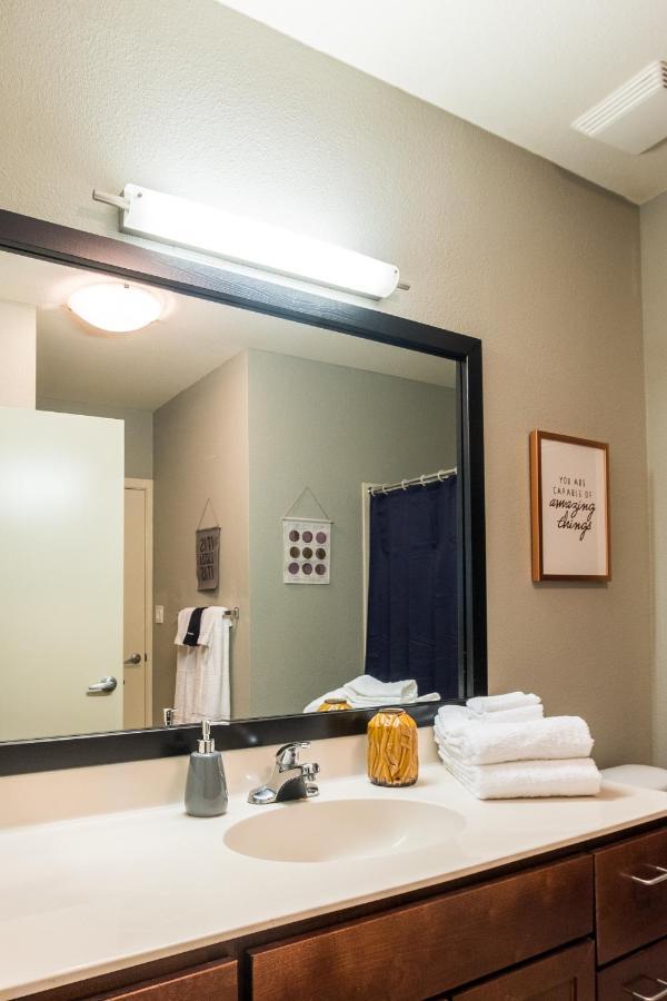 Frontdesk Inspire Downtown Apts San Antonio Tx San Antonio